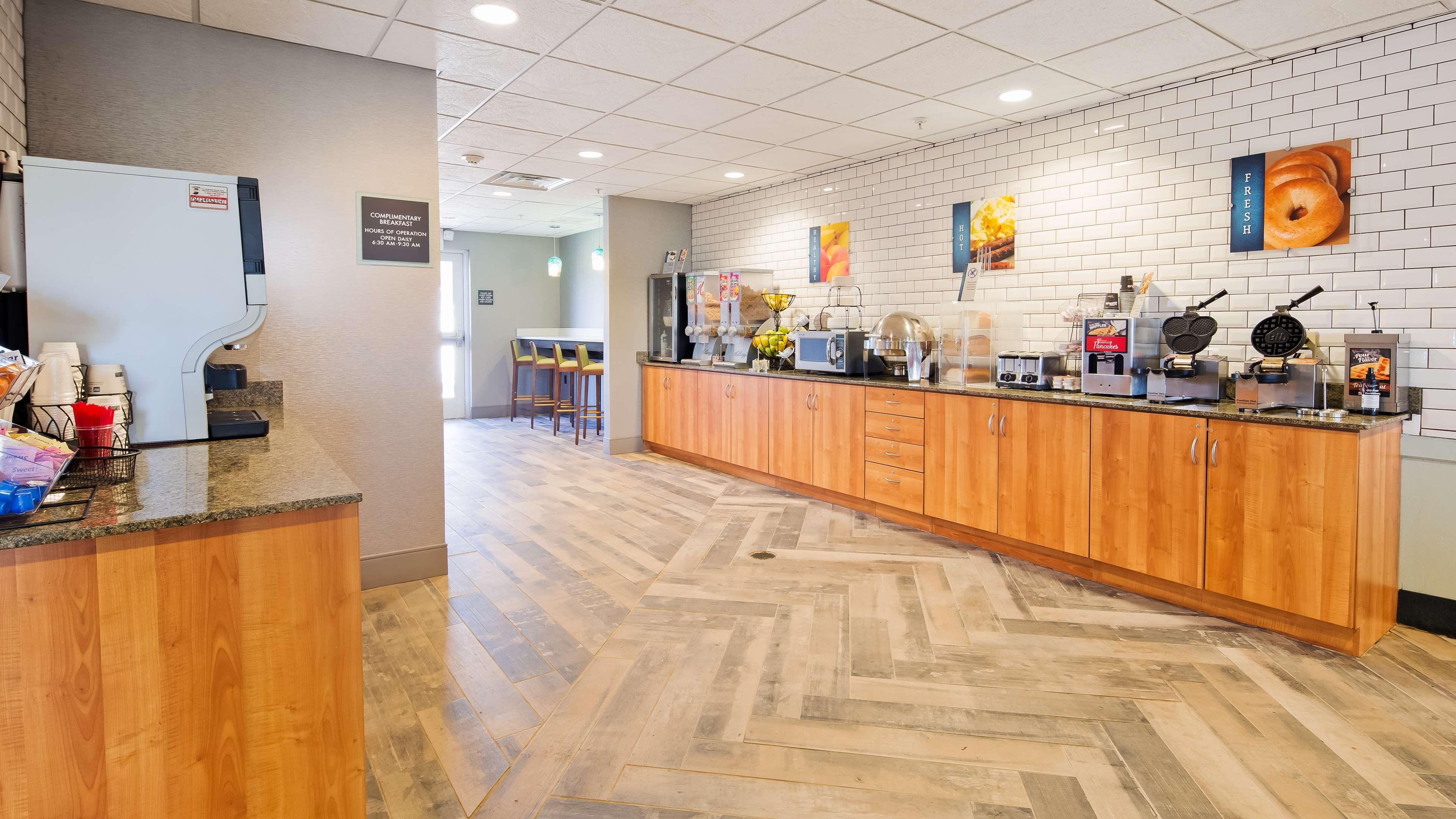 Best Western Plus Harrisburg Mechanicsburg Enola Экстерьер фото